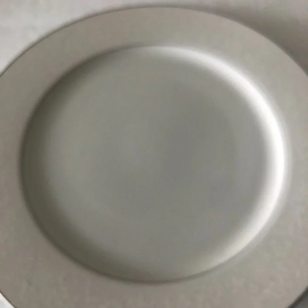 ROYAL WENTWORTH CHRISTINA FINE CHINA 51 214 Round Dinner Plate White Silver Japa